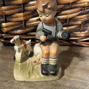 Hummel & Erich Stauffer figurines bundle
